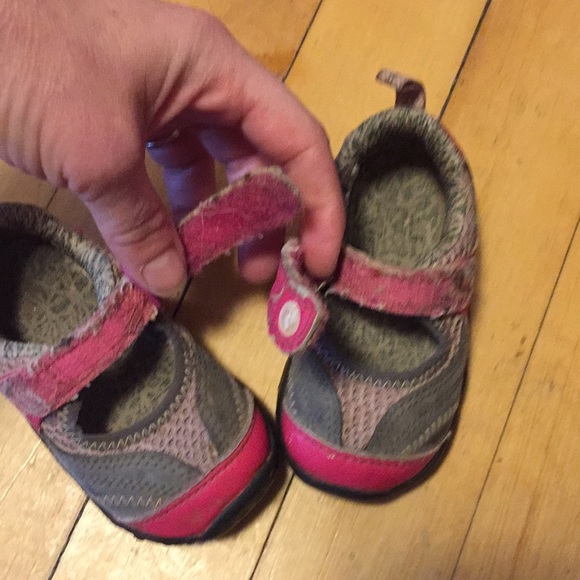 Merrell Shoes - Picture 4 of 6